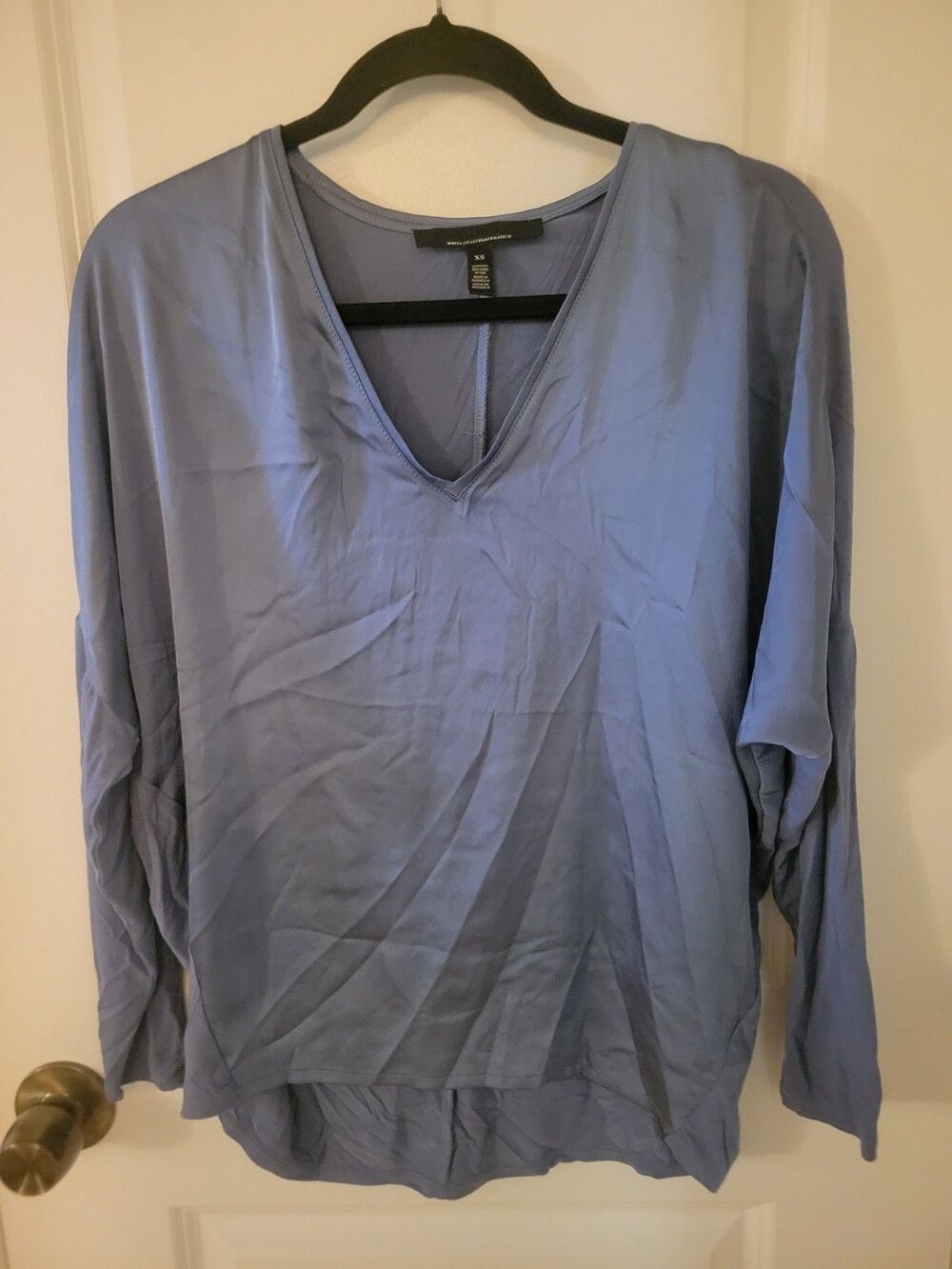 Blue Silk Like V Neck Top White House Black Market Sz Xs